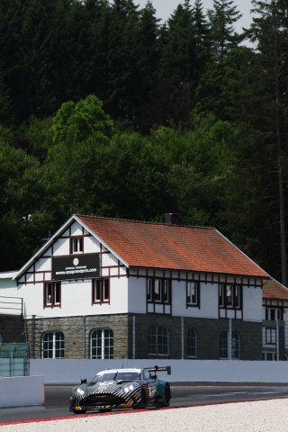 #7 - Giacomo Petrobelli / Jonathan Adam - Blackthorn Aston Martin Vantage AMR GT3 Evo
 | SRO / JEP