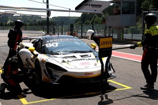 #90 - Marc Warren / Jack Brown - Optimum Motorsport McLaren Artura GT4 | SRO / JEP