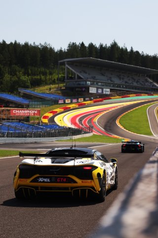 #90 - Marc Warren / Jack Brown - Optimum Motorsport McLaren Artura GT4
 | SRO / JEP