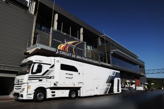 Optimum Motorsport
 | SRO / JEP