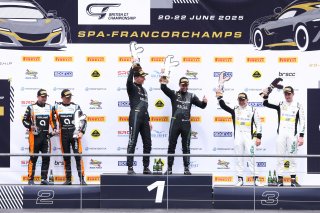 GT3 Overall Podium (l-r) #77 - Morgan Tillbrook / Marvin Kirchhofer - Optimum Motorsport McLaren 720S GT3 Evo, #7 - Giacomo Petrobelli / Jonathan Adam - Blackthorn Aston Martin Vantage AMR GT3 Evo, #1 - Rob Collard / Hugo Cook - Barwell Motorsport Lamborg | SRO / JEP