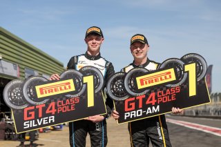 #17 - Luca Hopkinson - Optimum Motorsport McLaren Artura GT4 and #90 - Marc Warren - Optimum Motorsport McLaren Artura GT4
 | SRO / JEP