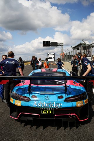 #42 - Charles Dawson / Kiern Jewiss - 2 Seas Motorsport Mercedes-AMG GT3 Evo
 | SRO / JEP