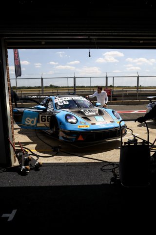 #66 - Nick Jones / Sven Muller - Team Parker Racing Porsche 911 GT3 R (992)
 | SRO / JEP