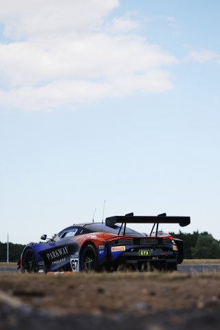 #67 - Simon Orange / Marcus Clutton - Orange Racing by JMH McLaren 720S GT3 Evo
 | SRO / JEP