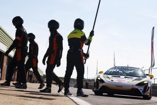 #90 - Marc Warren / Jack Brown - Optimum Motorsport McLaren Artura GT4
 | SRO / JEP