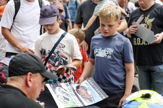 British GT Championship pit walk and autograph session
 | SRO / JEP
