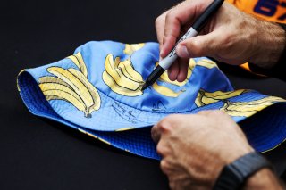 British GT Championship pit walk and autograph session
 | SRO / JEP