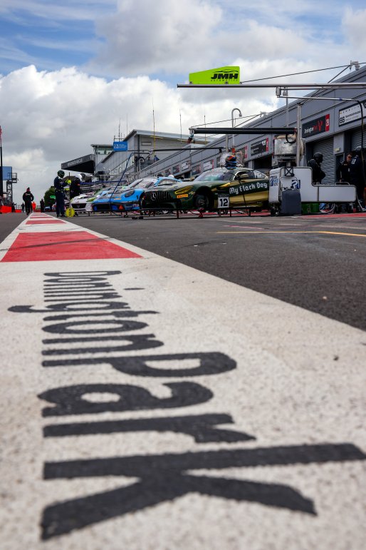 #12 - Ed McDermott / Seb Morris - Team Parker Racing Mercedes-AMG GT4
 | SRO / JEP