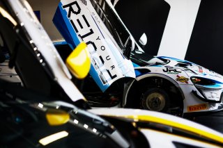#17 - Harry George / Luca Hopkinson - Optimum Motorsport McLaren Artura GT4
 | SRO / JEP
