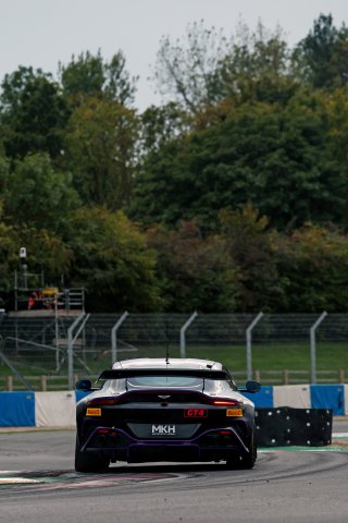 #31 - Michael Orant / Owen Hizzey - MKH Racing Aston Martin Vantage AMR GT4 Evo
 | SRO / JEP