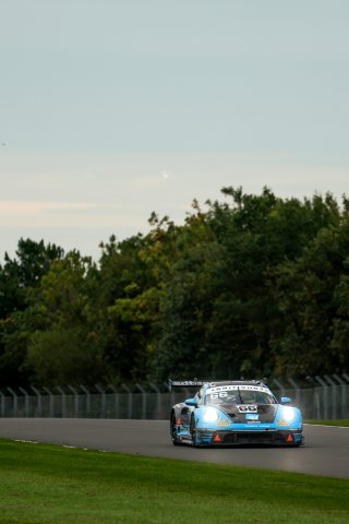 #66 - Nick Jones / Sven Muller - Team Parker Racing Porsche 911 GT3 R (992)
 | SRO / JEP