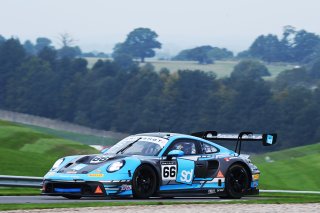 #66 - Nick Jones / Sven Muller - Team Parker Racing Porsche 911 GT3 R (992)
 | SRO / JEP