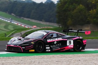 #9 - Mark Smith / Martin Plowman - Paddock Motorsport McLaren 720S GT3 Evo
 | SRO / JEP