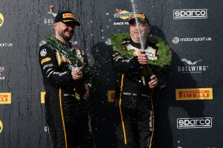 #90 - Marc Warren / Jack Brown - Optimum Motorsport McLaren Artura GT4
 | SRO / JEP
