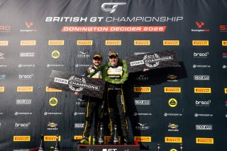 #90 - Marc Warren / Jack Brown - Optimum Motorsport McLaren Artura GT4
 | SRO / JEP