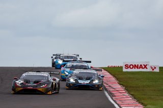 Start of the Race - #1 - Rob Collard / Hugo Cook - Barwell Motorsport Lamborghini Huracan GT3 Evo2 leads from #78 - Alex Martin / Sandy Mitchell - Barwell Motorsport Lamborghini Huracan GT3 Evo2
 | SRO / JEP