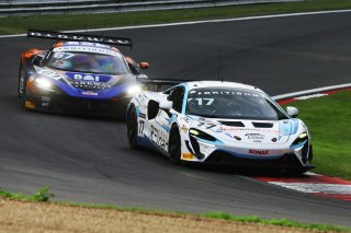 #17 - Harry George / Luca Hopkinson - Optimum Motorsport McLaren Artura GT4
 | SRO / JEP