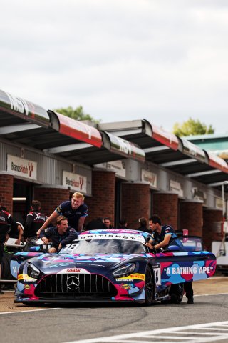 #18 - Kevin Tse / Maximilian Gotz - 2 Seas Motorsport Mercedes-AMG GT3 Evo
 | SRO / JEP