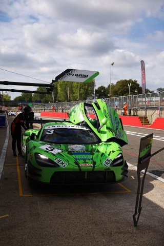 #3 - Jon Kearney / Callum Macleod - Optimum Motorsport McLaren 720S GT3 Evo
 | SRO / JEP