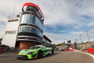 #3 - Jon Kearney / Callum Macleod - Optimum Motorsport McLaren 720S GT3 Evo
 | SRO / JEP