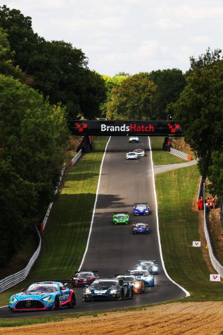 #42 - Charles Dawson / Kiern Jewiss - 2 Seas Motorsport Mercedes-AMG GT3 Evo
 | SRO / JEP