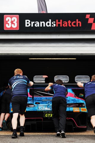 #42 - Charles Dawson / Kiern Jewiss - 2 Seas Motorsport Mercedes-AMG GT3 Evo
 | SRO / JEP