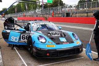 #66 - Nick Jones / Sven Muller - Team Parker Racing Porsche 911 GT3 R (992)
 | SRO / JEP