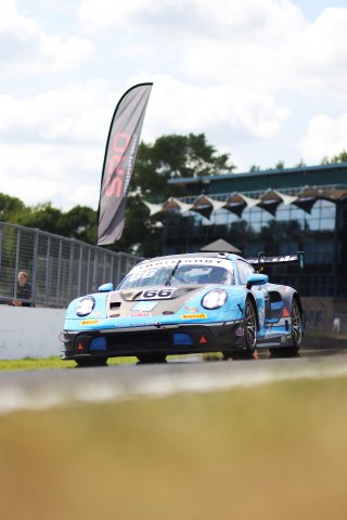 #66 - Nick Jones / Sven Muller - Team Parker Racing Porsche 911 GT3 R (992)
 | SRO / JEP