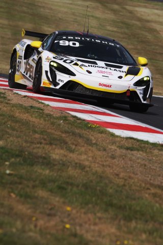 #90 - Marc Warren / Jack Brown - Optimum Motorsport McLaren Artura GT4
 | SRO / JEP