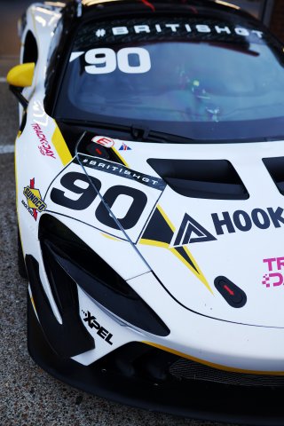 #90 - Marc Warren / Jack Brown - Optimum Motorsport McLaren Artura GT4
 | SRO / JEP