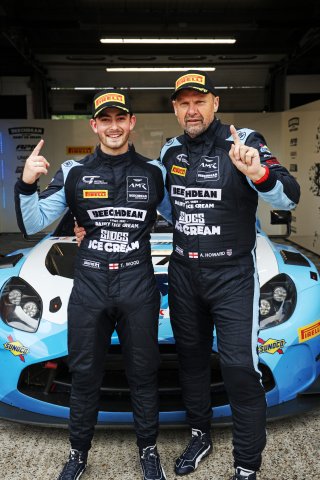 #97 - Andrew Howard / Tom Wood - Beechdean Motorsport Ltd Aston Martin Vantage AMR GT3 Evo
 | SRO / JEP