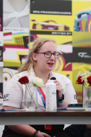 FIA Girls on Track
 | SRO / JEP