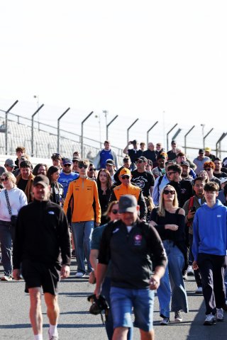 British GT pit walk and autograph session
 | JEP