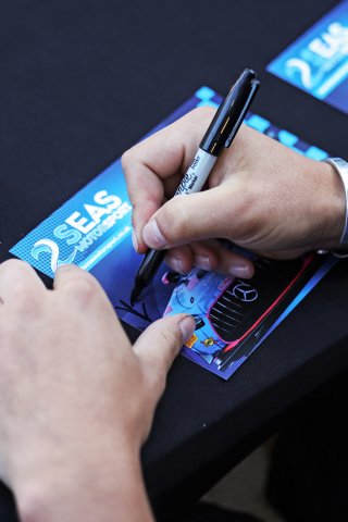 British GT pit walk and autograph session
 | JEP