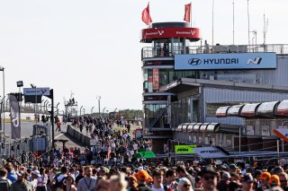 British GT pit walk and autograph session
 | JEP