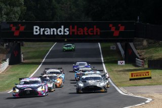Start of the Race - #18 - Kevin Tse / Maximilian Gotz - 2 Seas Motorsport Mercedes-AMG GT3 Evo leads from #7 - Giacomo Petrobelli / Jonathan Adam - Blackthorn Aston Martin Vantage AMR GT3 Evo
 | SRO / JEP