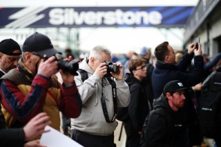 Fans at the Pit Walk, Fans at the Grid Walk
 | SRO / JEP