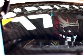 #17 - Harry George / Luca Hopkinson - Optimum Motorsport McLaren Artura GT4
 | SRO / JEP
