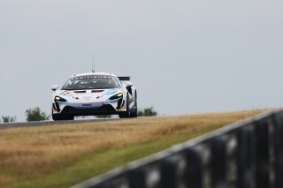 #17 - Harry George / Luca Hopkinson - Optimum Motorsport McLaren Artura GT4 | SRO / JEP