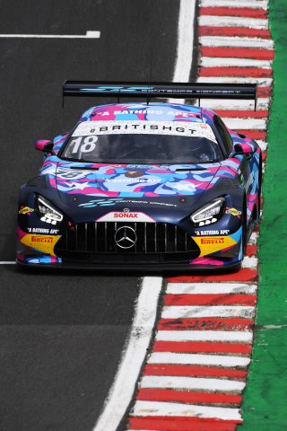 #18 - Kevin Tse / Maximilian Gotz - 2 Seas Motorsport Mercedes-AMG GT3 Evo
 | SRO / JEP