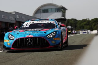 #42 - Charles Dawson / Kiern Jewiss - 2 Seas Motorsport Mercedes-AMG GT3 Evo | SRO / JEP