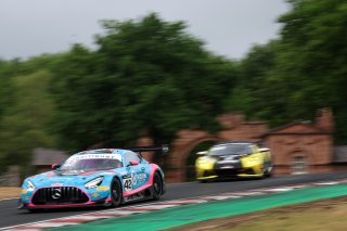 #42 - Charles Dawson / Kiern Jewiss - 2 Seas Motorsport Mercedes-AMG GT3 Evo
 | SRO / JEP