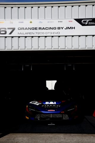 #67 - Simon Orange / Marcus Clutton - Orange Racing by JMH McLaren 720S GT3 Evo
 | SRO / JEP