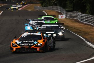 #77 - Morgan Tillbrook / Marvin Kirchhofer - Optimum Motorsport McLaren 720S GT3 Evo | SRO / JEP