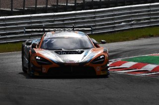 #77 - Morgan Tillbrook / Marvin Kirchhofer - Optimum Motorsport McLaren 720S GT3 Evo | SRO / JEP