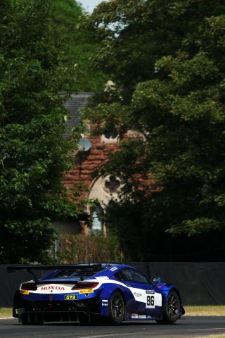 #86 - Chun Cheong Ip / Luke Garlick - Bridger Motorsport Honda NSX GT3 Evo II
 | SRO / JEP