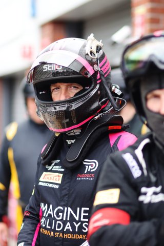 #9 - Mark Smith / Martin Plowman - Paddock Motorsport McLaren 720S GT3 Evo
 | SRO / JEP