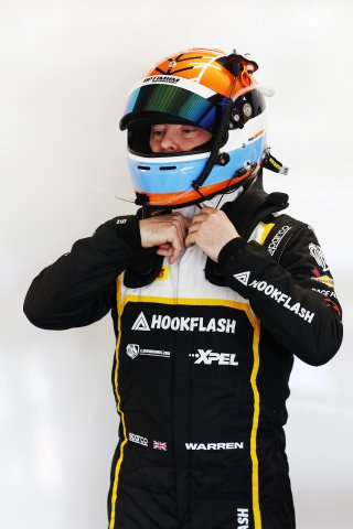 #90 - Marc Warren - Optimum Motorsport McLaren Artura GT4
 | SRO / JEP