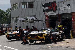 #90 - Marc Warren / Jack Brown - Optimum Motorsport McLaren Artura GT4 | SRO / JEP